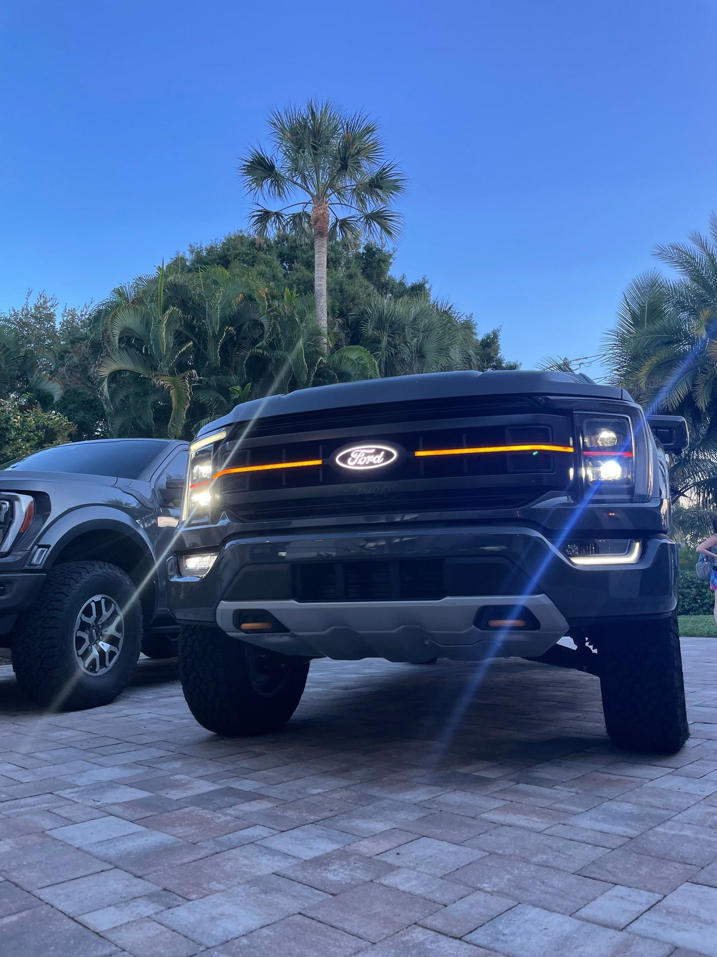 Tremor Amber Grille Lights