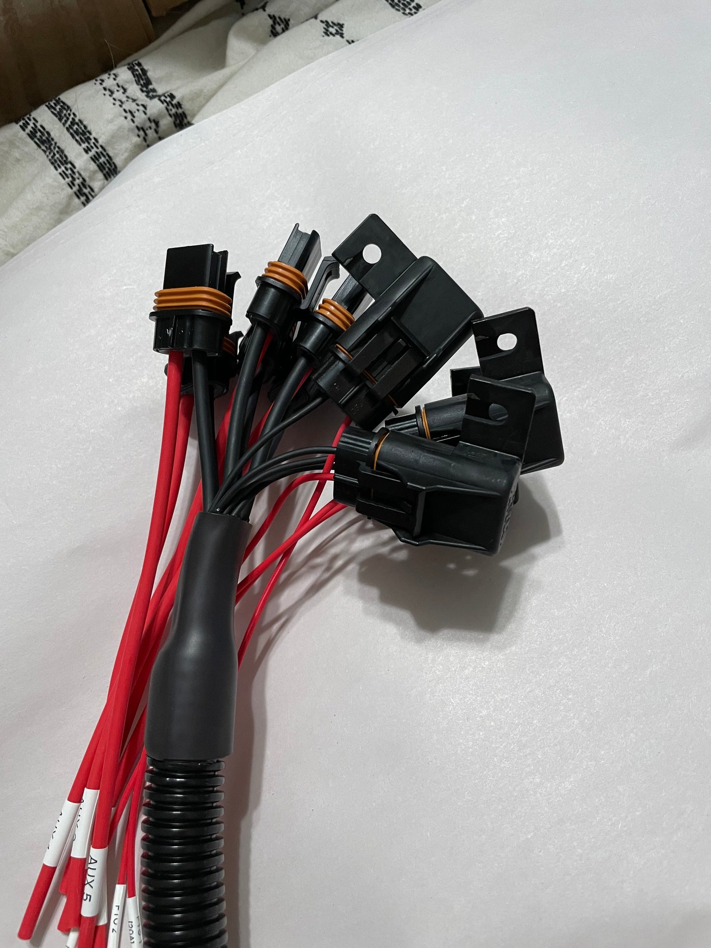 Upfitter Wiring Harness Cap for unused plugs(not for original f150 harness)